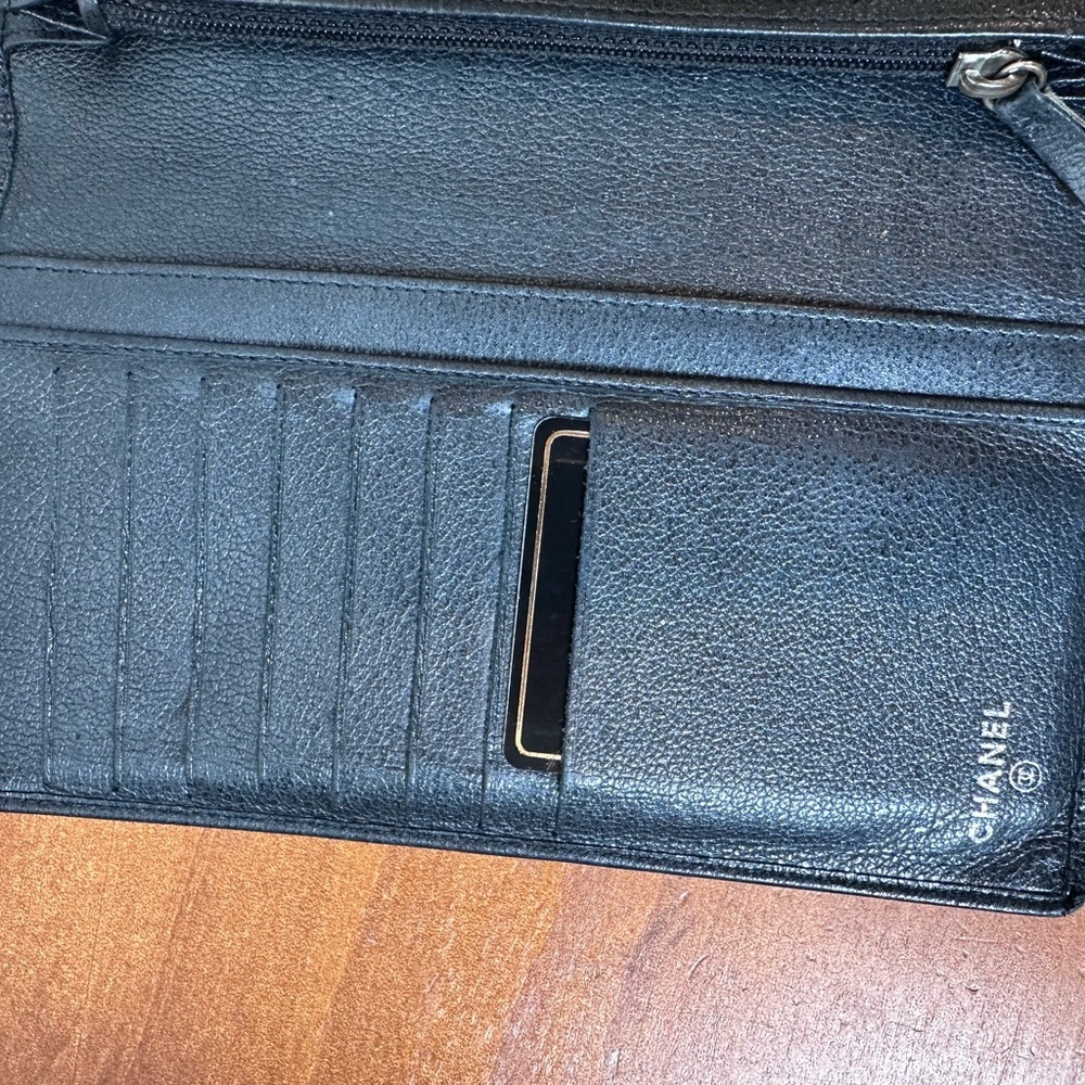Chanel Black Camellia Wallet - Picture 6 of 9